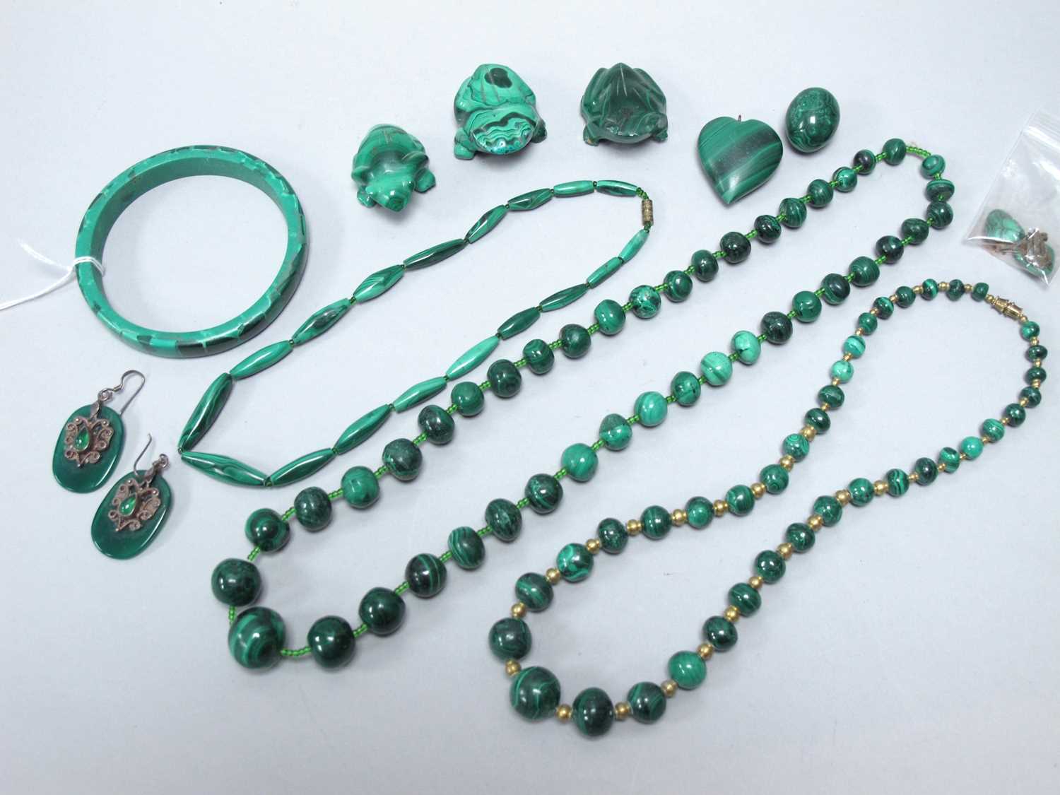 Lot 135 - An Assortment of Malachite Jewellery, to...