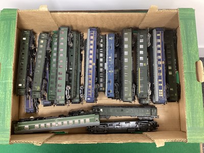 Lot 11 - Approximately Twenty Five HO Scale European...