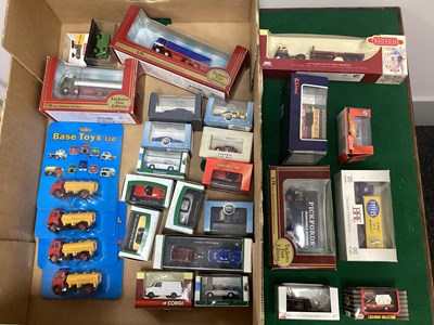 Lot 12 - Approximately Twenty Five 1:76 /1:87 Scale...