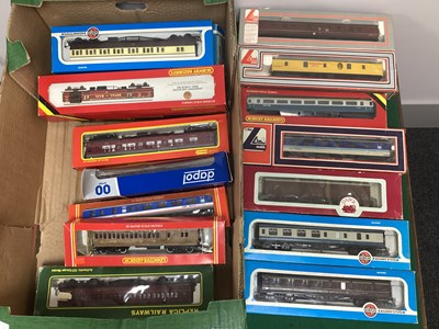 Lot 36 - Approximately Sixteen Boxed OO Gauge British...