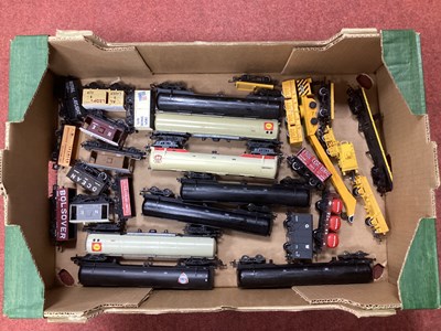 Lot 66 - Approximately Twenty OO/HO Rolling Stock by...