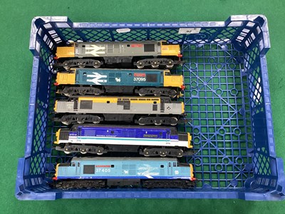 Lot 92 - Five OO Gauge Class 37 Diesel Locomotives by...