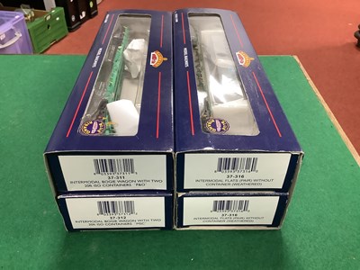 Lot 112 - Four Boxed Bachmann OO Gauge Intermodal Bogie...