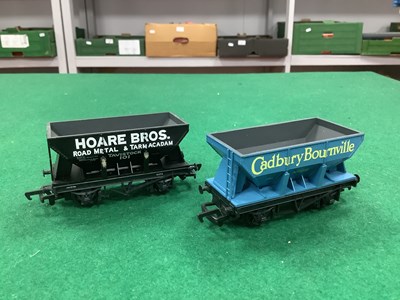 Lot 120 - Two Mainline OO Gauge Ore Hoppers in Cadbury...