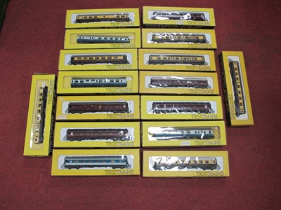 Lot 222 - Fifteen Boxed Trix OO Gauge Coaches.