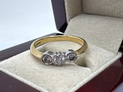 Lot 128 - An 18ct Gold Three Stone Diamond Ring, the...