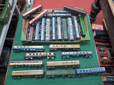 Lot 247 - Twenty Seven OO Gauges Coaches by Hornby,...