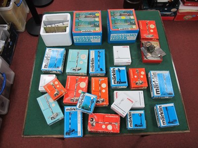 Lot 263 - A Quantity of Boxed Marklin HO Scale Lineside...