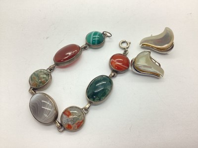 Lot 179 - An Antique Style Agate Panel Bracelet, the...