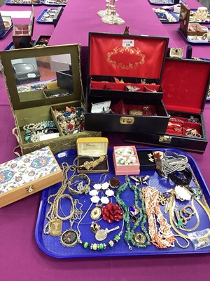 Lot 246 - An Assortment of Costume Jewellery, to include...