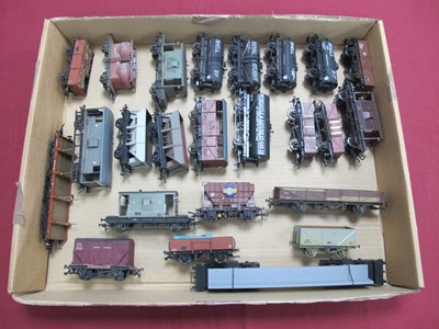 Lot 315 - Twenty Four OO Gauge Wagons by Mainline,...