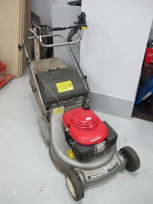 Lot 1151 - Honda HRD 535 Petrol Rotary Lawnmower.