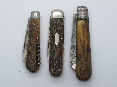 Lot 173 - Smith and Son, Scarborough, two blades, stag...