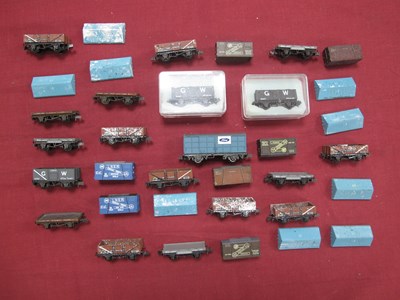 Lot 393 - Approximately Eighteen N Gauge Wagons by Peco,...