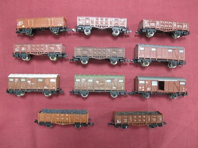 Lot 437 - Eleven N Gauge Continental Outline Wagons by...