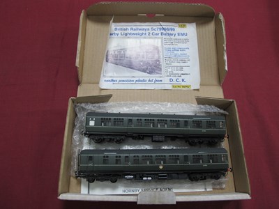 Lot 470 - A OO Gauge Kit Built Two Car Derby Battery...