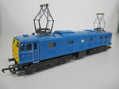 Lot 478 - A OO Gauge Triang EM2 Electra Locomotive,...