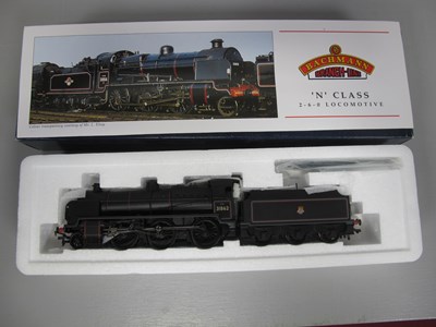 Lot 487 - A Boxed OO Gauge Bachmann N Class 2-6-0...