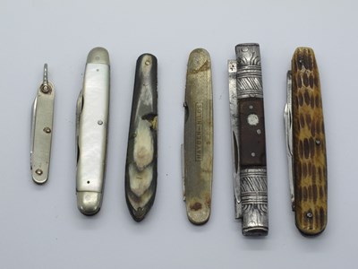 Lot 10 - Burroughs and Co, Welcme Sheffield, one blade,...