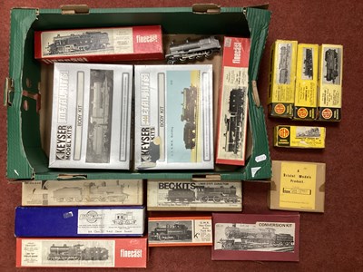 Lot 404 - Fourteen OO gauge 4mm scale metal locomotive...