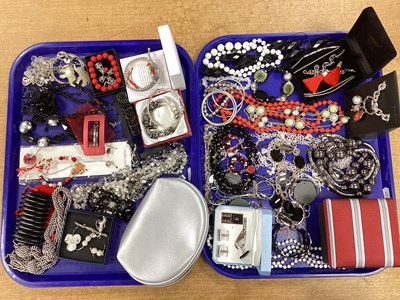 Lot 141 - An Assortment of Modern Costume Jewellery, in...