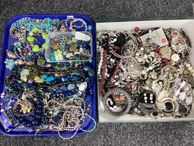 Lot 158 - An Assortment of Modern Costume Jewellery, to...