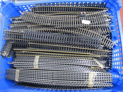 Lot 665 - A Quantity of Loose "OO" Gauge/4mm Track,...