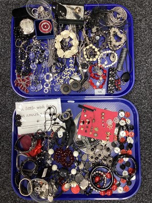 Lot 125 - An Assortment of Modern Costume Jewellery :-...