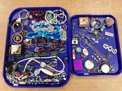 Lot 110 - An Assortment of Vintage and Later Jewellery,...