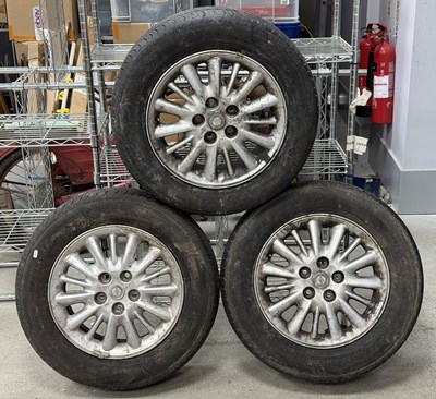 Lot 1417 - Chrysler Voyager Alloy Wheels