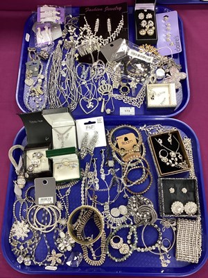 Lot 173 - An Assortment of Modern Costume Jewellery :-...