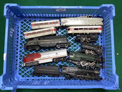 Lot 495 - Six HO scale American outline locomotives...