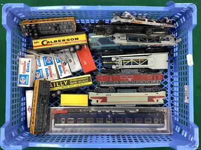 Lot 516 - A quantity of HO scale European locomotives...