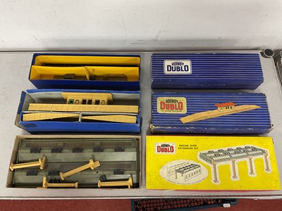 Lot 579 - Three boxed Hornby Dublo 00 gauge railway...