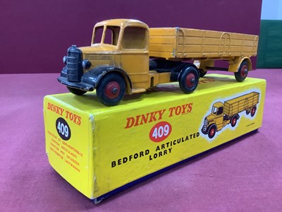 Lot 751 - A Dinky Toys number 409 - Bedford Articulated...