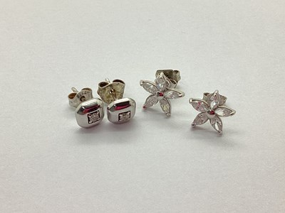 Lot 77 - A Pair of 18ct White Gold Diamond Set Earstuds,...