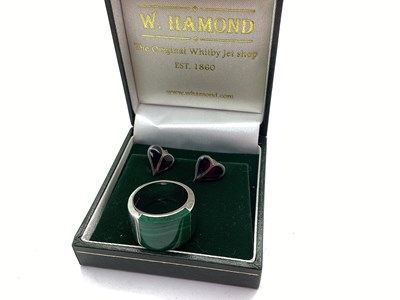 Lot 90 - A Hallmarked Silver Malachite Panel Ring, of...