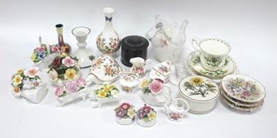 Lot 1174 - Posies, Aynsley, Hammersley, Royal Albert,...