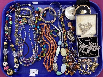 Lot 195 - An Assortment of Vintage and Later Jewellery,...