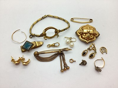 Lot 114 - A Collection of Vintage Gilt Coloured...