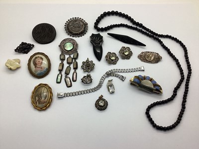 Lot 111 - An Assortment of Vintage Jewellery, to include...