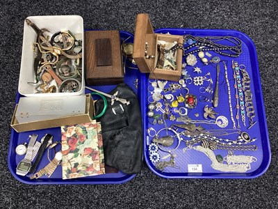 Lot 134 - An Assortment of Costume Jewellery, to include...