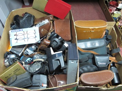 Lot 1092 - Cameras- Konica, Fuji, Ricoh, Polaroid etc,...