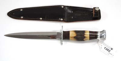 Lot 1302 - William Rodgers 'I Cut My Way' Dagger with...