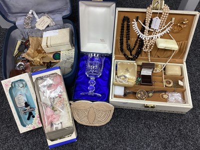 Lot 160 - A Mixed Lot of Assorted Costume Jewellery,...