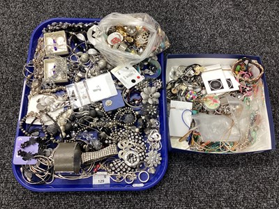 Lot 129 - An Assortment of Modern Costume Jewellery, to...