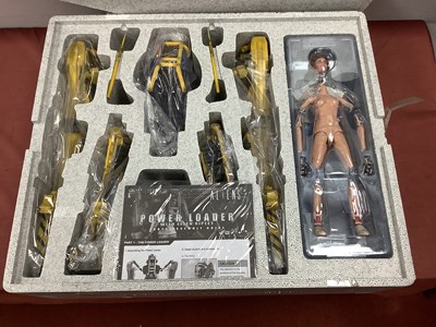 Lot 543 - A Hot Toys 1/6 Scale #MMS39 Collectors Edition...