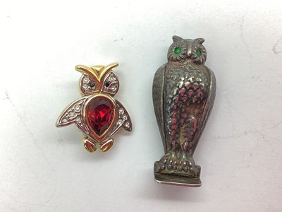 Lot 37 - A Novelty Hallmarked Silver Owl Seal, Arthur...