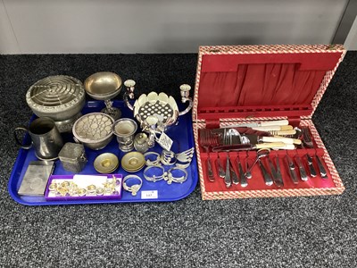 Lot 147 - Assorted Platedware, including posy candle...