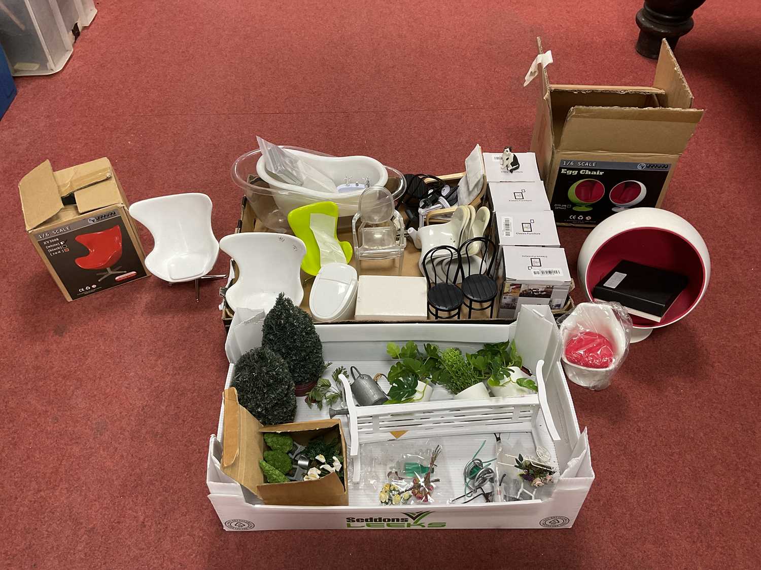 Lot 320 - A Quantity Of Dolls House Furniture,...